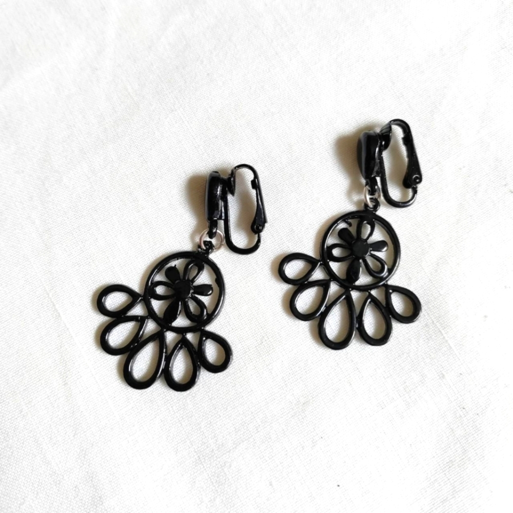 90s Vintage Earrings - Picture 1 of 4